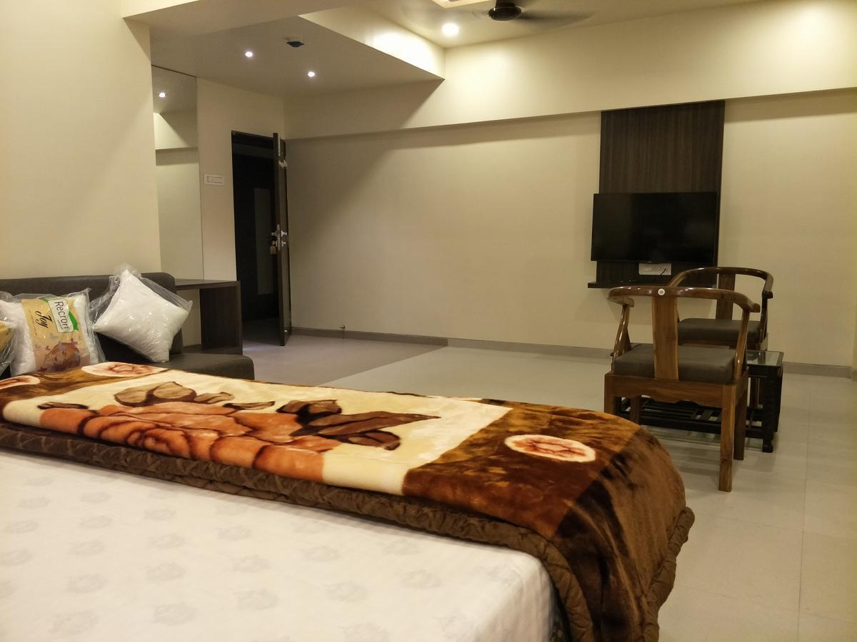 K D Residency Ξενοδοχείο Kalyān Εξωτερικό φωτογραφία